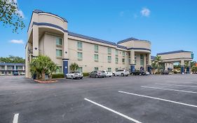 Clarion Inn And Suites Clearwater